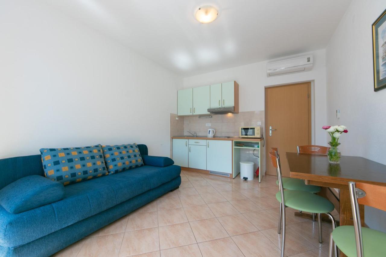Apartments By The Sea Igrane, Makarska - 20014 Esterno foto